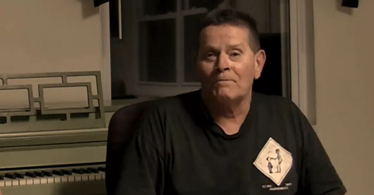 Manny Martinez, baterista da formação original do Misfits, morre aos 69 anos