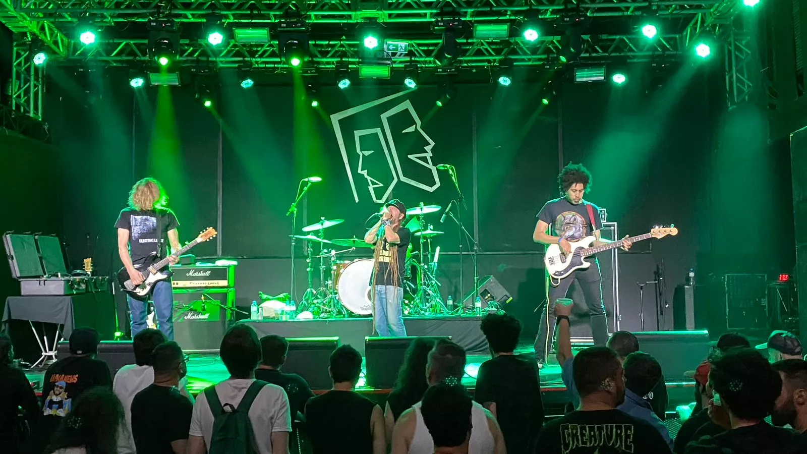 OFF! do lendário Keith Morris apresentou seu hardcore com elementos eletrônicos na capital gaúcha