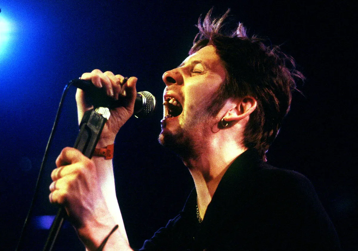 Shane MacGowan o Poeta punk fora da curva dos Pogues
