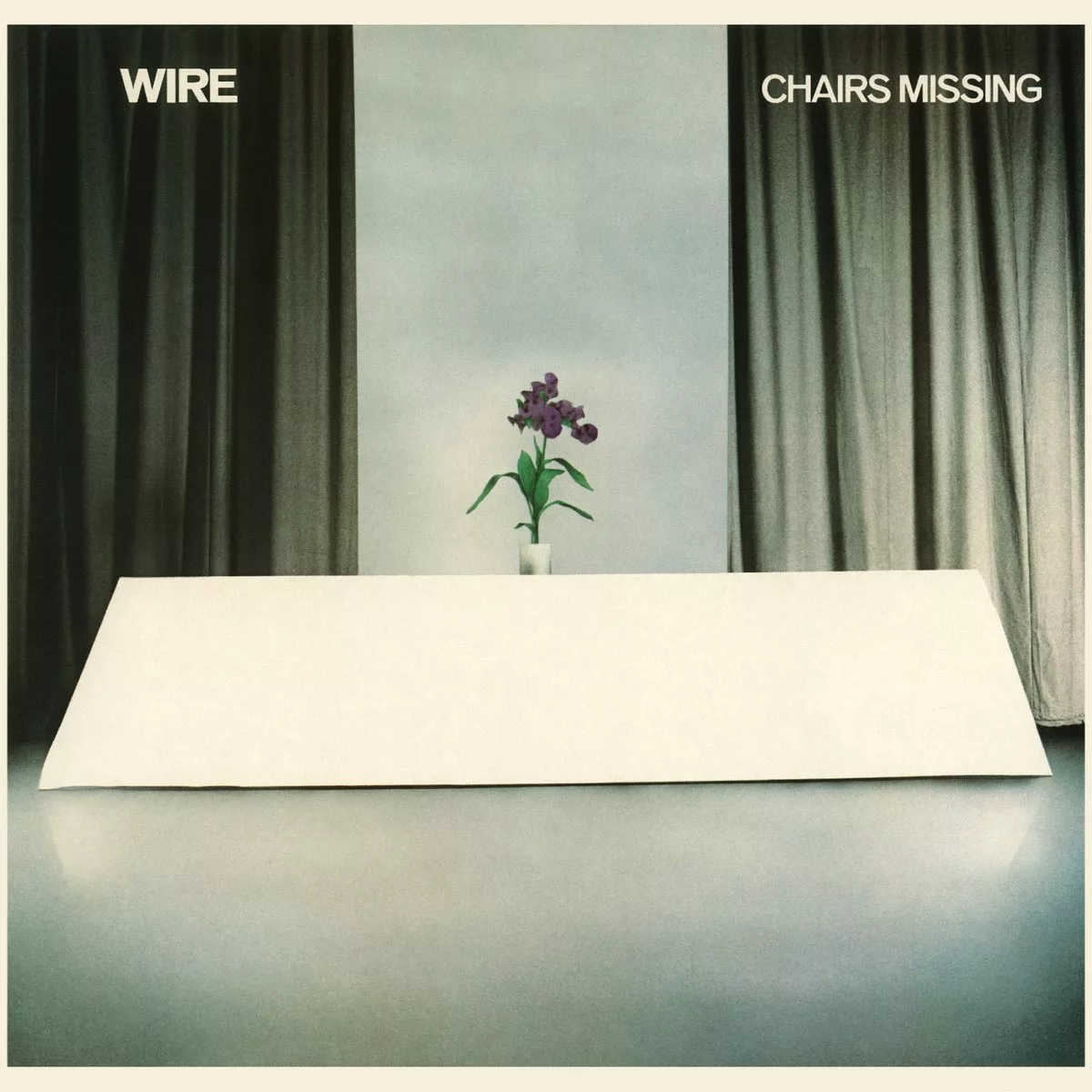 Capa do disco Chairs Missing do Wire
