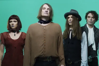The Dandy Warhols lança single com Francis Black do Pixies