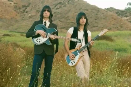 The Lemon Twigs inicia 2024 com nova faixa e clipe. Confira
