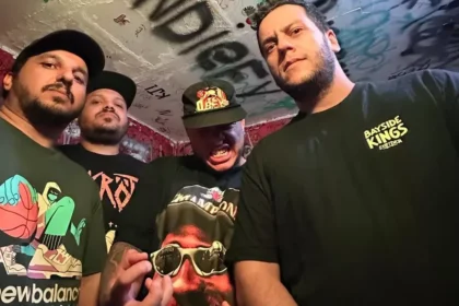 Bayside Kings lança clipe de ‘Entre a Guerra e a Paz’
