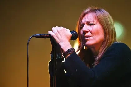 Beth Gibbons anuncia álbum solo de estreia ‘Lives Outgrown’