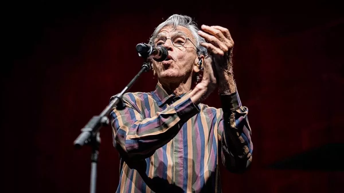 Como o Caetano Veloso fez do seu término de relacionamento um dos melhores álbuns de sua carreira