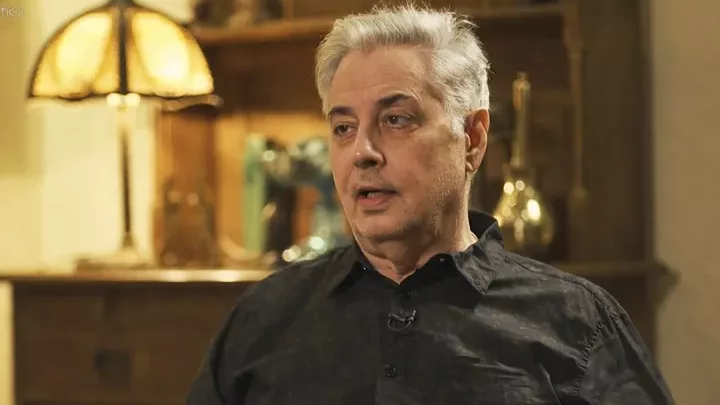 Roberto de Carvalho anuncia autobiografia