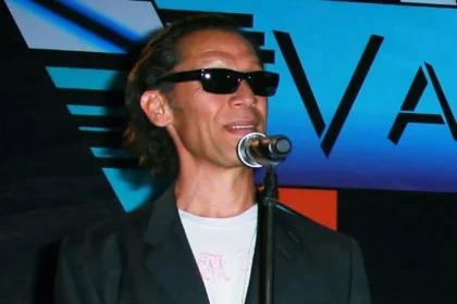 Alex Van Halen anuncia livro de memórias, “Brothers”, para o Outono de 2024