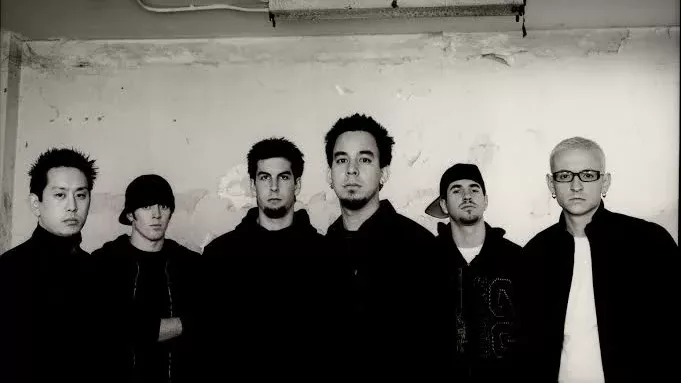 Linkin Park anuncia música inédita “Friendly Fire” com Chester Bennington