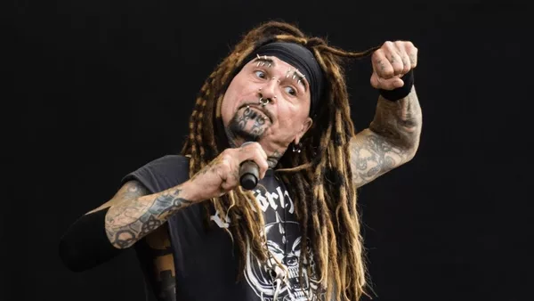 Al Jourgensen revela uma orfeta inusitada pelo seu dedo amputado