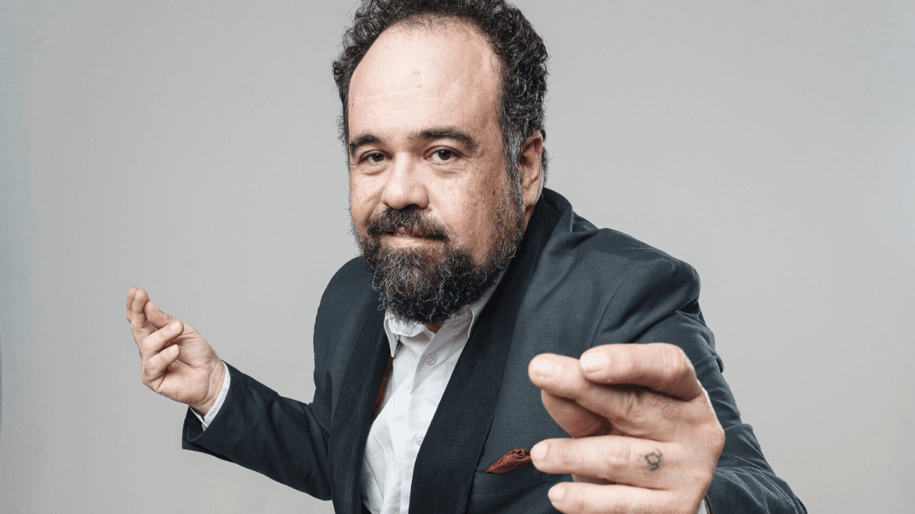 “Bloco do Eu Sozinho” dos Los Hermanos anda junto com “Acabou Chorare”, dos Novos Baianos. Diz Carlinhos Carneiro