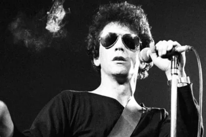 Ouça Keith Richards cantando I’m Waiting for the Man