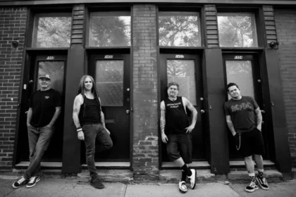 NOFX usa Mickey Mouse vintage em seu novo clipe/single e anuncia EP e tour de despedida