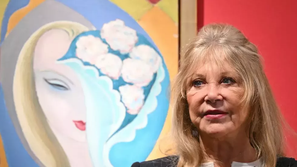 Pattie Boyd vende pintura da capa do álbum Layla