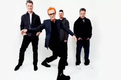 Travis anuncia novo álbum L.A. Times e lança single Gaslight
