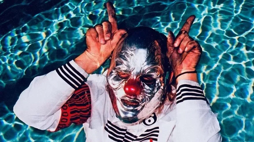 Clown, do Slipknot, revela nova máscara macabra
