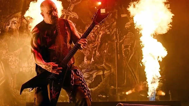 Kerry King divulga Residue do álbum From Hell I Rise