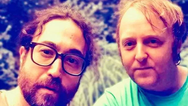 Filhos da dupla Lennon/McCartney lançam música inédita