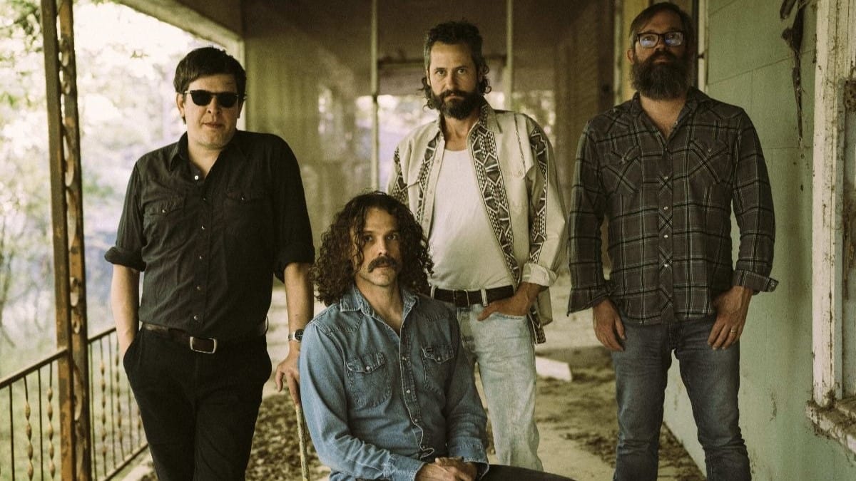 Lord Buffalo compartilha o primeiro single do novo álbum “Holus Bolus”
