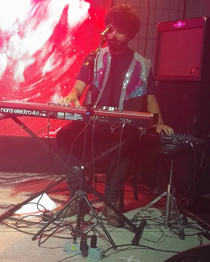 The Baggios comemora os 20 anos de carreira em show incendiário em Porto Alegre
