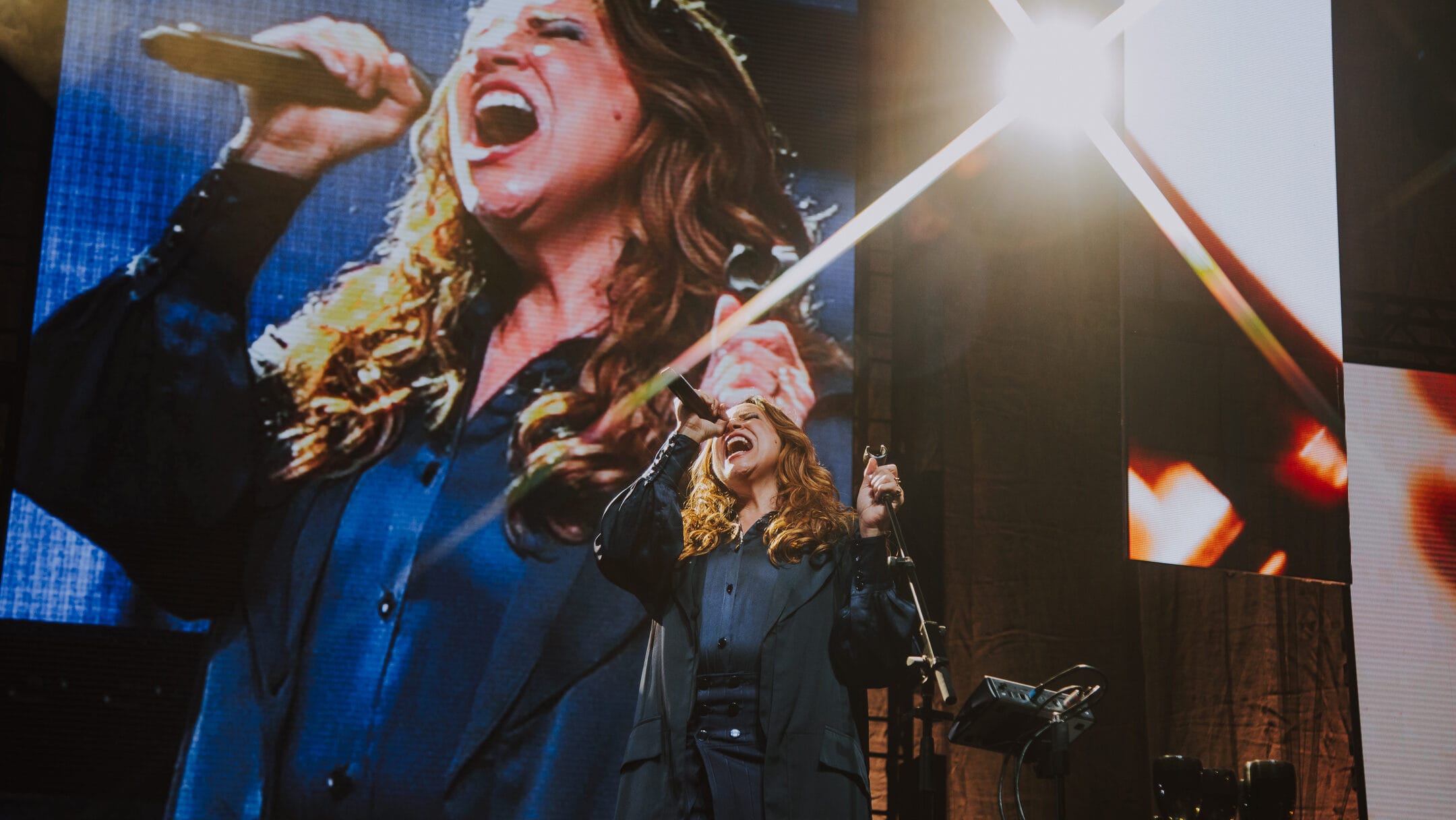 Ana Carolina ao Tim Noites Cariocas no sábado 20 de abril