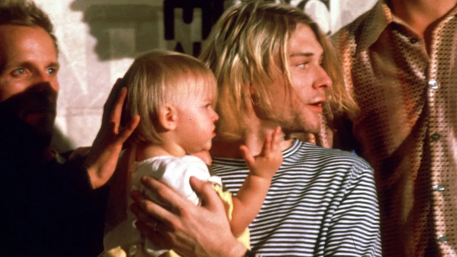 A homenagem de Francis Bean ao 30º aniversário de morte de seu pai Kurt Cobain