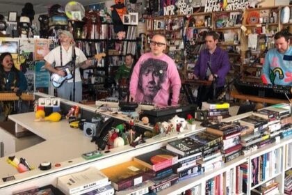 Hot Chip se apresenta no NPR Tiny Desk Concerts 