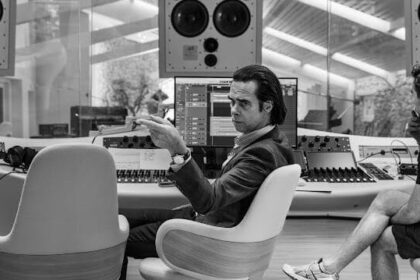 Ouça Frogs, a nova do Nick Cave & The Bad Seeds