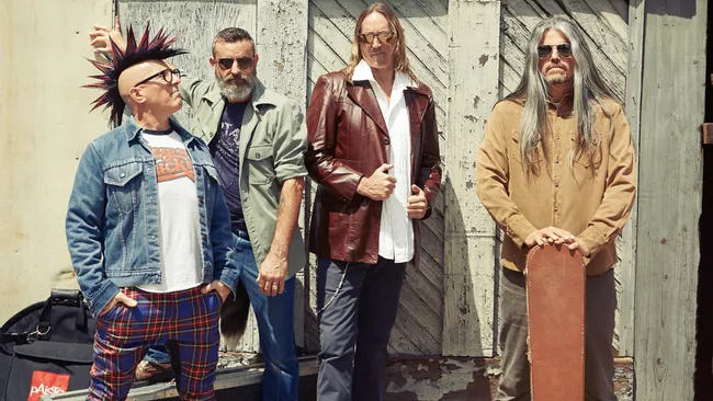 “Toneladas e toneladas de riffs gravadas”, diz baixista do Tool