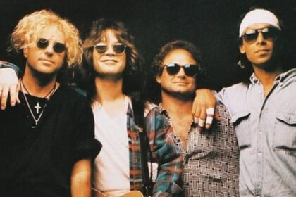Van Halen irá lançar versão expandida de F.U.C.K.