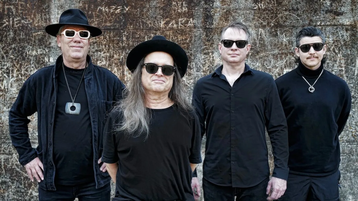 Violent Femmes tocará os dois primeiros álbuns completos em sua próxima turnê