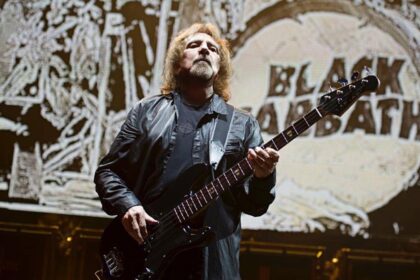Geezer Butler detona Rick Rubin: “nunca mais trabalharia com ele!”