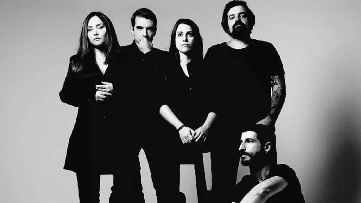 Isaurian – “Chains Of Blue”: Um álbum atmosférico, pesado e sombrio