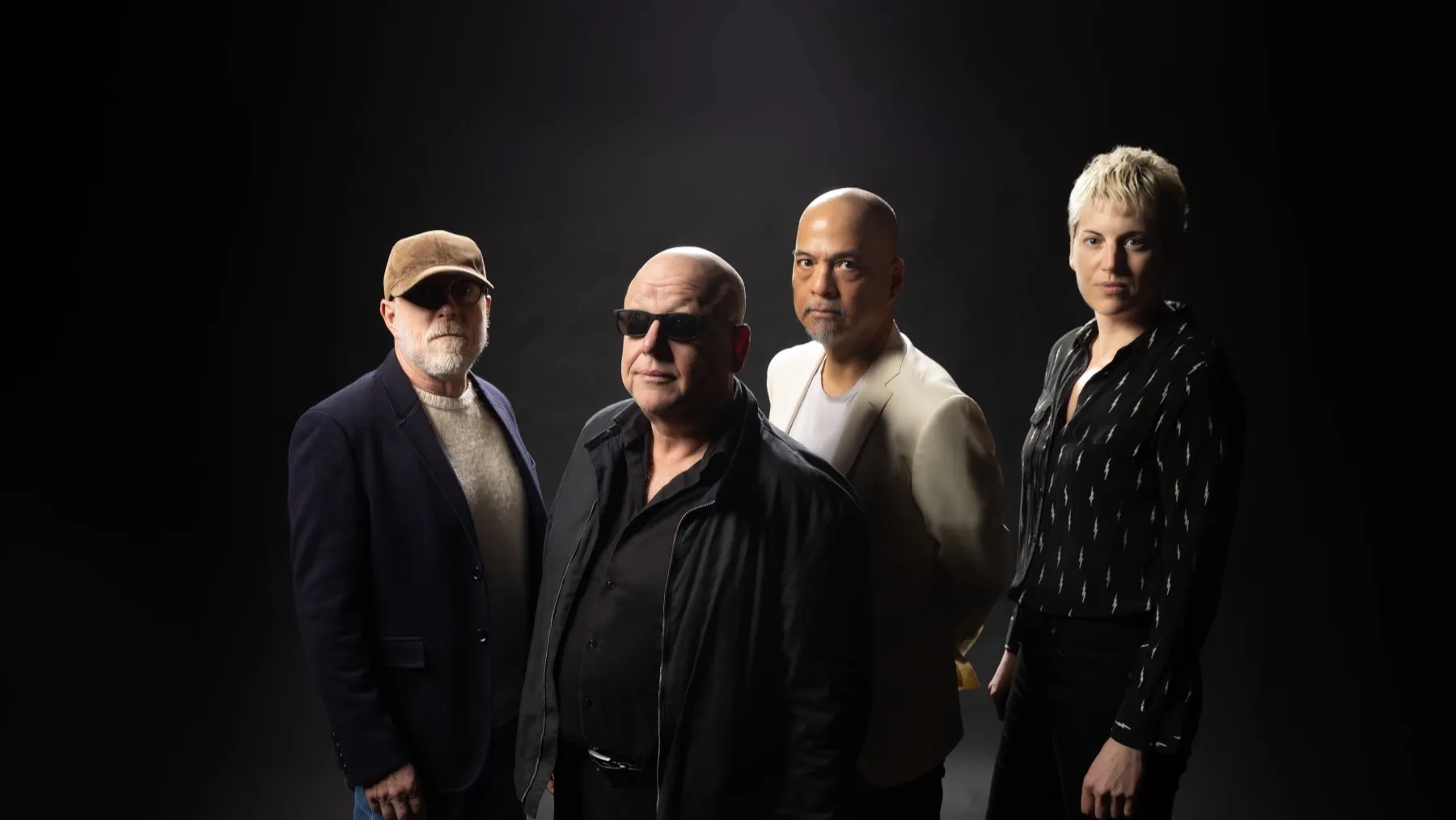 Pixies compartilham a primeira música com a nova baixista