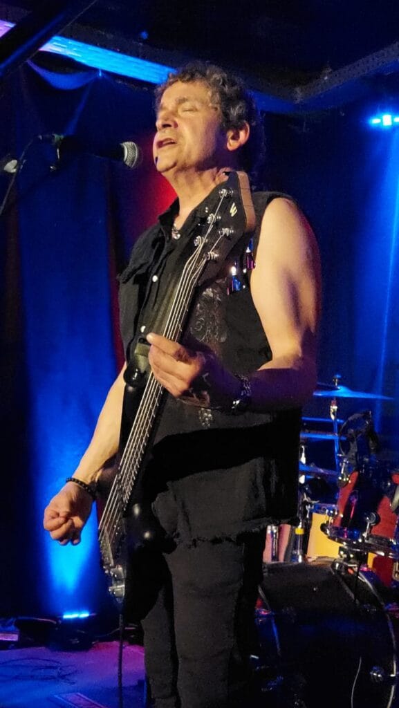 Resenha Show Praying Mantis – Vinylcafe Schwarzes Gold, Dorsten – 26/05/2024