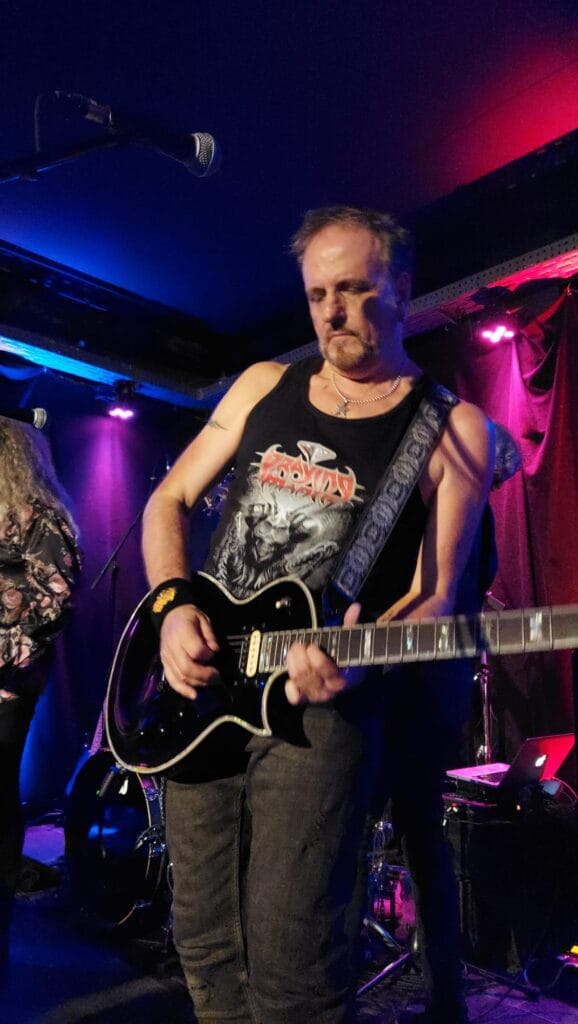 Resenha Show Praying Mantis – Vinylcafe Schwarzes Gold, Dorsten – 26/05/2024