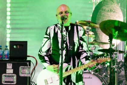 Billy Corgan esclarece comentários sobre não querer tocar sucessos do Smashing Pumpkins