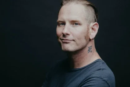 Em entrevista Corey Taylor elogia atitude de Eloy para entrar no Slipknot