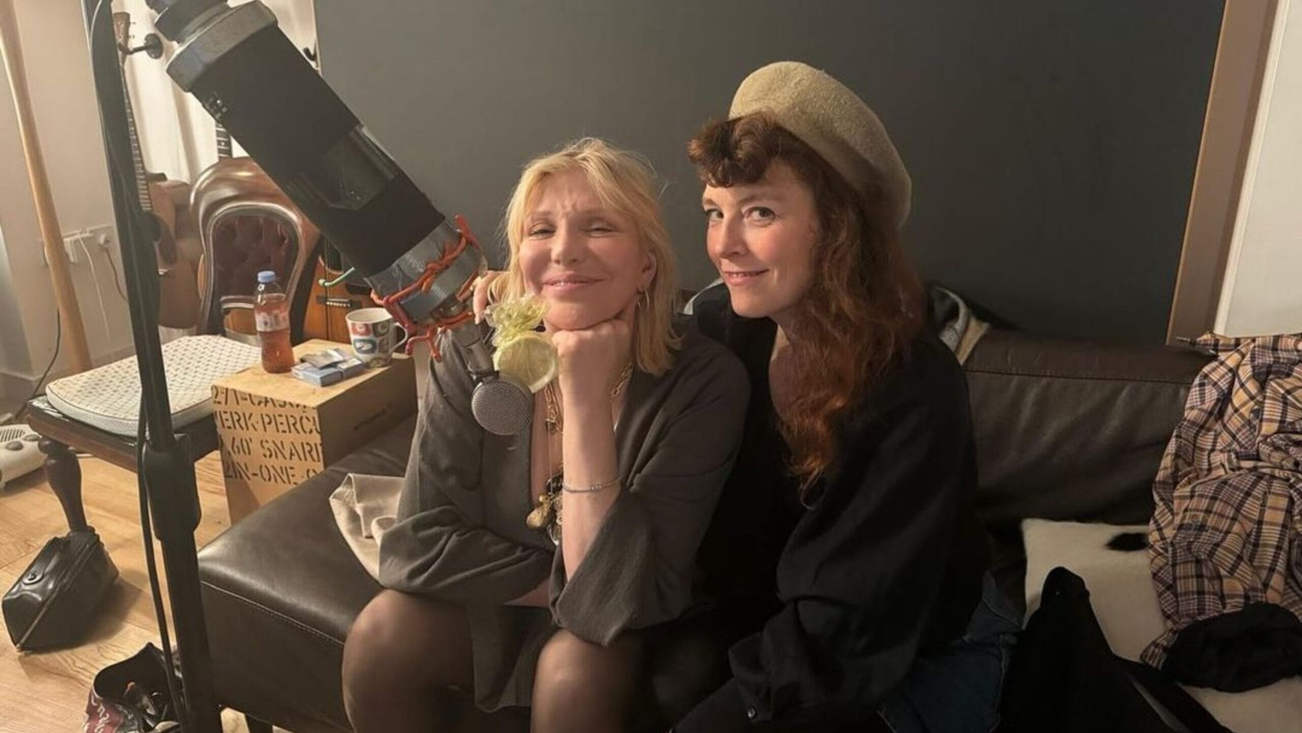 Courtney Love e Melissa Auf Der Maur ensaiam retorno do Hole?