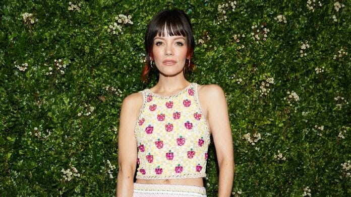 Lily Allen revela: “a cocaína me fez acreditar que minhas ideias eram brilhantes!”