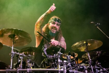 Mike Portnoy confirma novo álbum do Dream Theater no estilo clássico