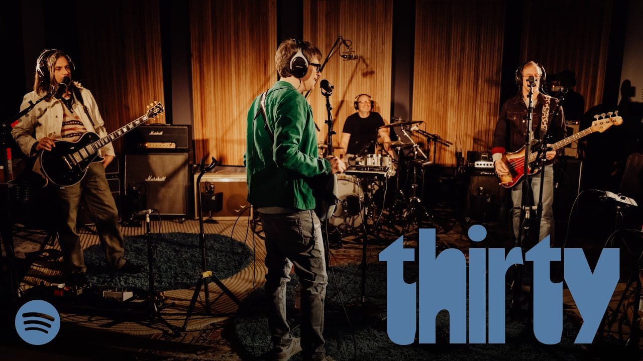 Weezer e Spotify lançam o EP The Blue Album Live celebrando 30 anos do disco