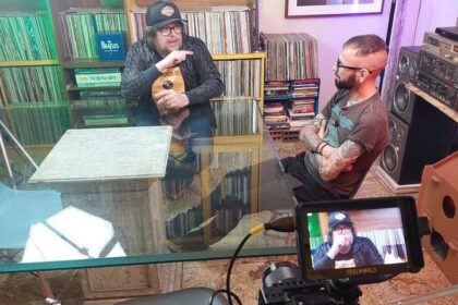 Beto Bruno (Cachorro Grande) fala sobre a importância da família para sua arte n’O Ben para todo mal desta quarta-feira (17), no Music Box Brazil