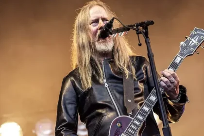Jerry Cantrell anuncia novo álbum com participações especiais
