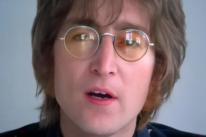 Relíquias dos Beatles: óculos de John Lennon vão a leilão