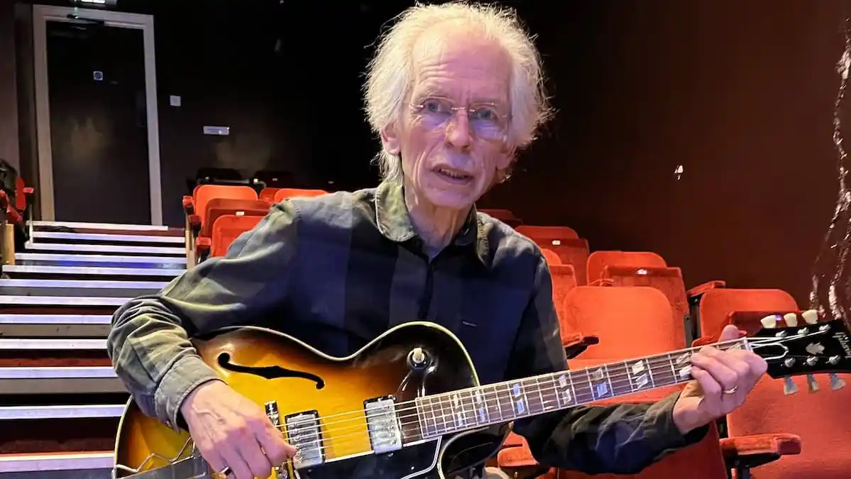 Steve Howe anuncia novo álbum solo Guitarscape