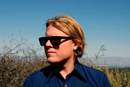 Ty Segall anuncia novo álbum “Love Rudiments” e novo single