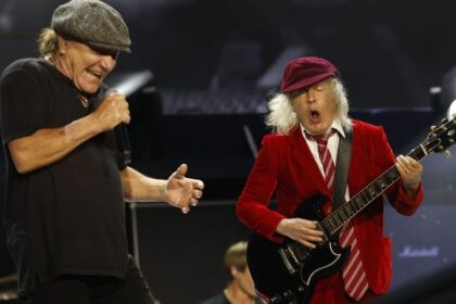Back in Black do AC/DC é certificado com disco de platina pela 26ª vez
