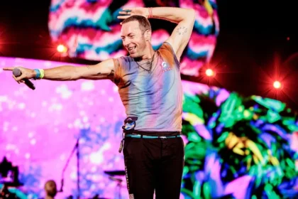 Coldplay toca música inédita em show na Itália