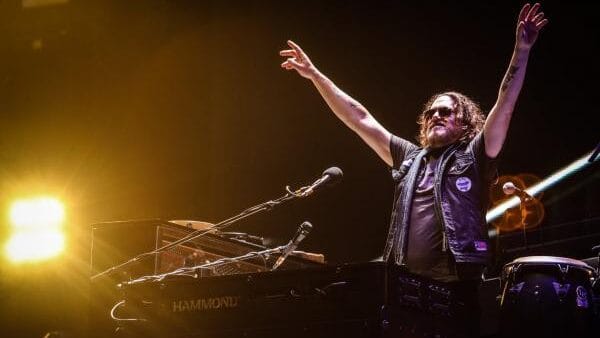 Dizzy Reed lança novo single solo “DIB”
