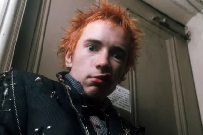 Johnny Rotten se sente responsável pela morte de Sid Vicious